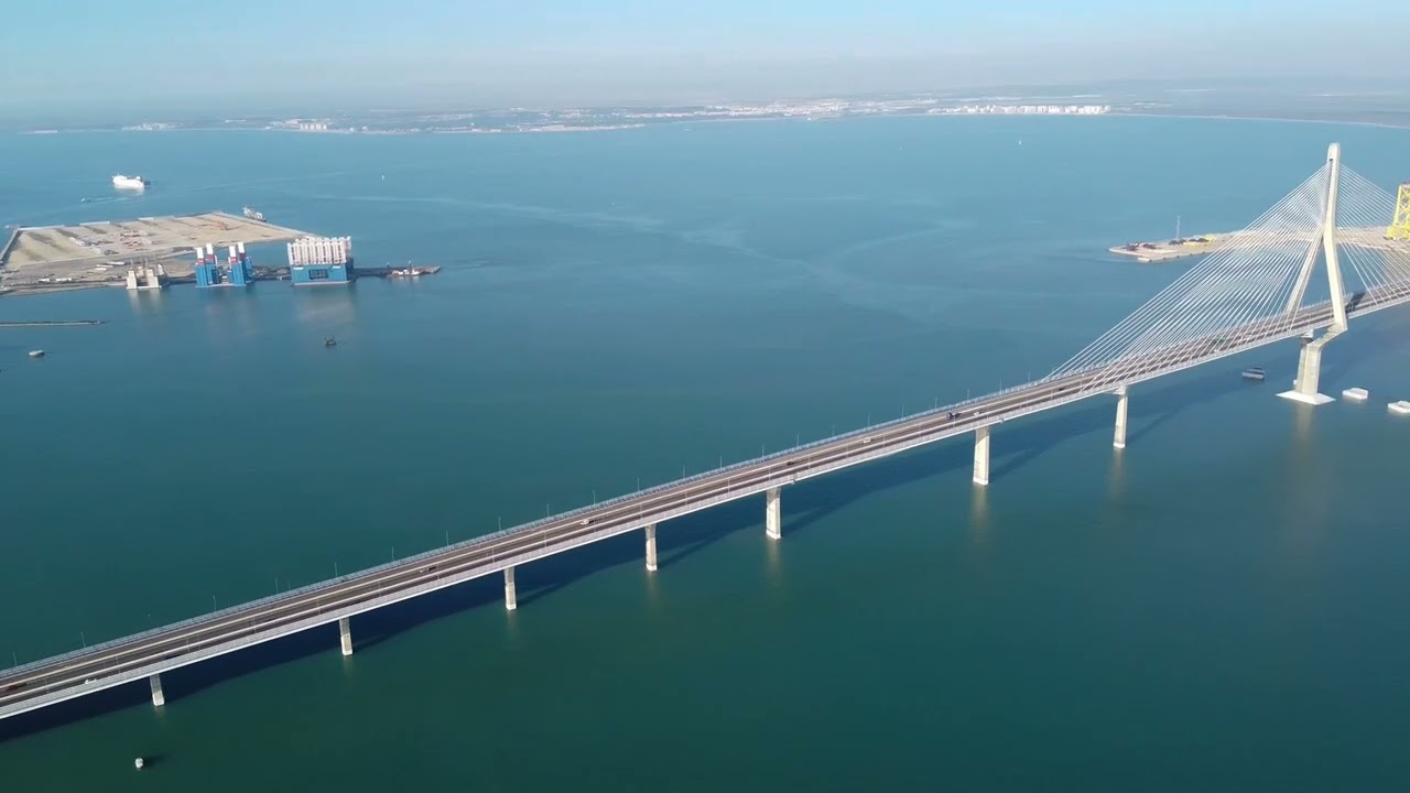 VISTAS AÉREAS DE LA CIUDAD DE CÁDIZ