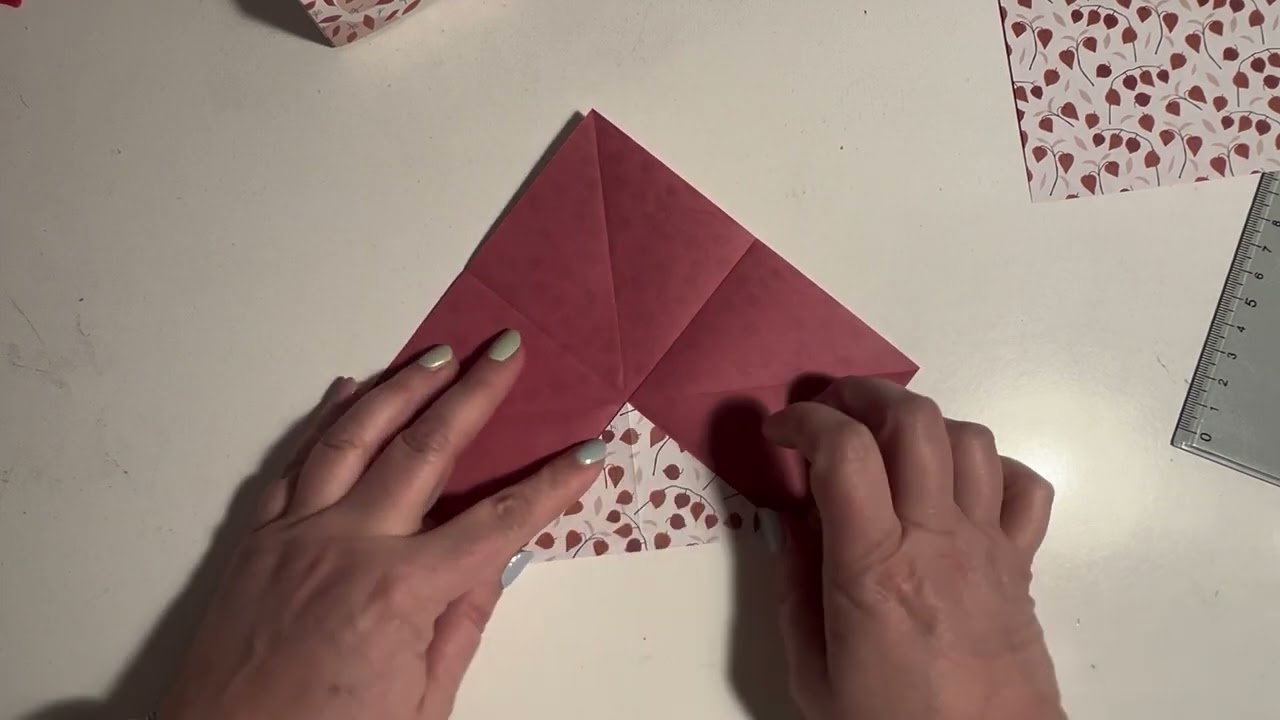 ORIGAMI- scatolina quadrata