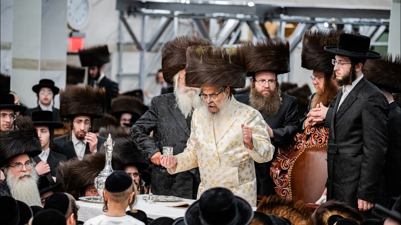 Neilas Hachag With Satmar Rebbe R’ Aaron Motzei Shavuos 2024 | האדמו”ר מסאטמאר בטיש נעילת החג