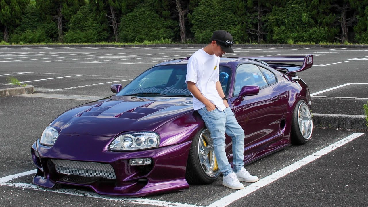 26才魚屋さんの愛車はFUELFESTな紫の80スープラ。