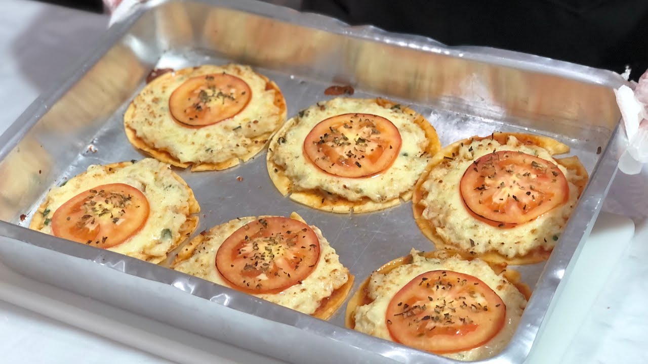 MINI PIZZA COM MASSA DE PASTEL BARATO E GOSTOSO