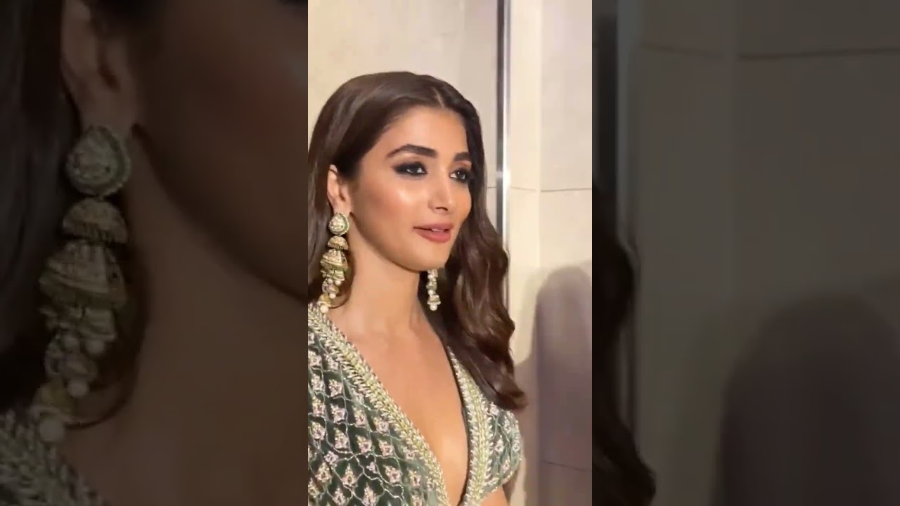 Pooja Hegde New Expression #whatsappstatus  Video