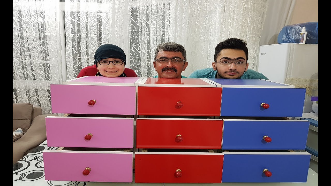 Çekmecemde Ne Var ? Annem Hazırladığına Göre Çok Şey Var.