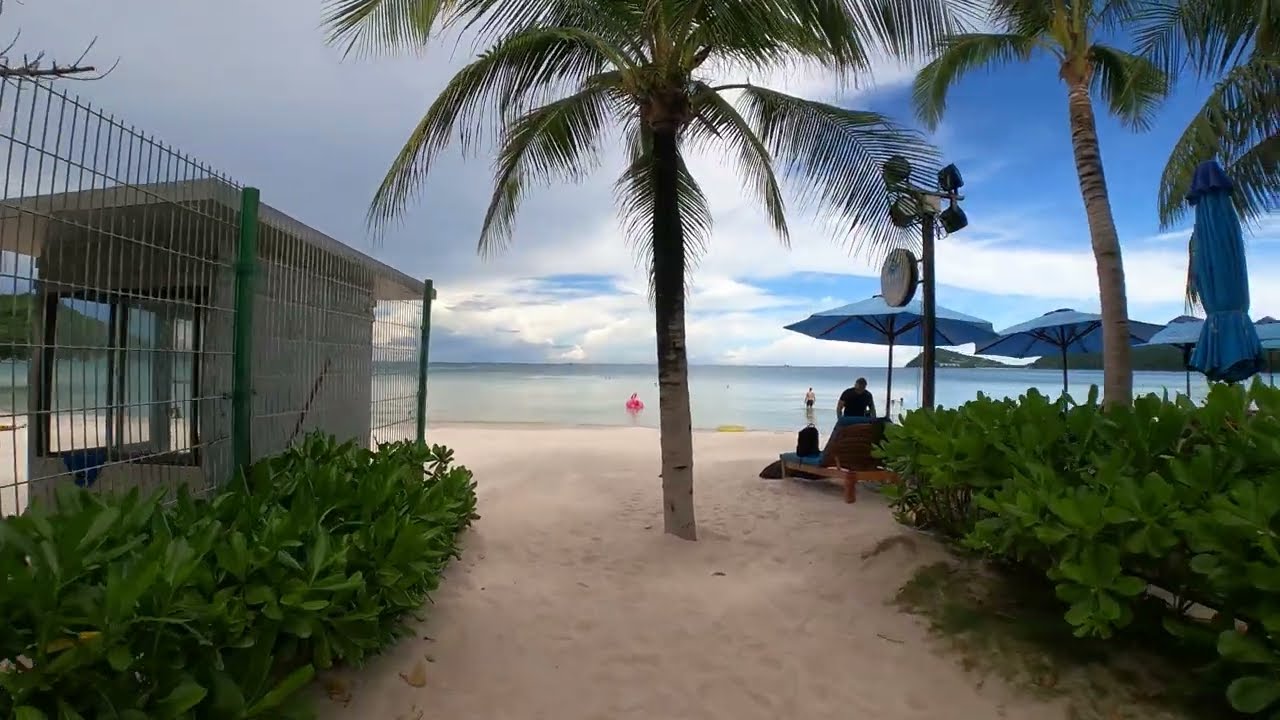Walking on Khem Beach Phu Quoc - no background music no talking