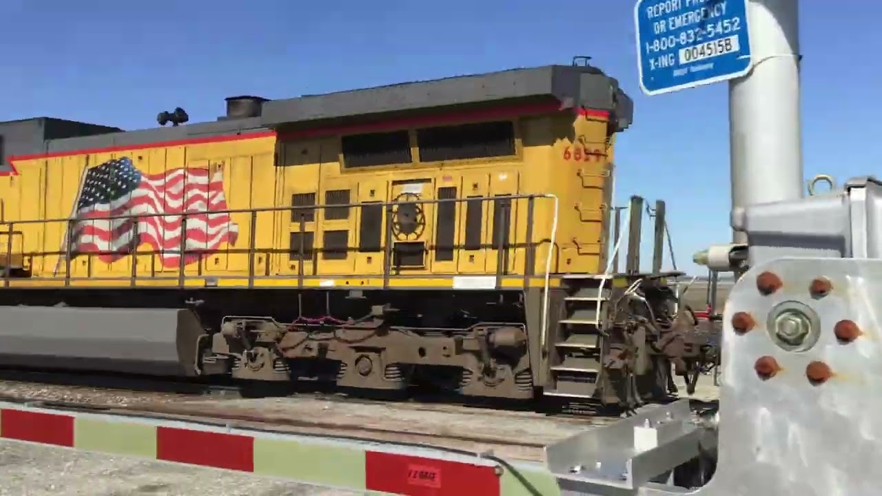 A Busy Day on the BNSF Chillicothe sub near Wenona, IL w/ BNSF, UP, and NS 03/13/22