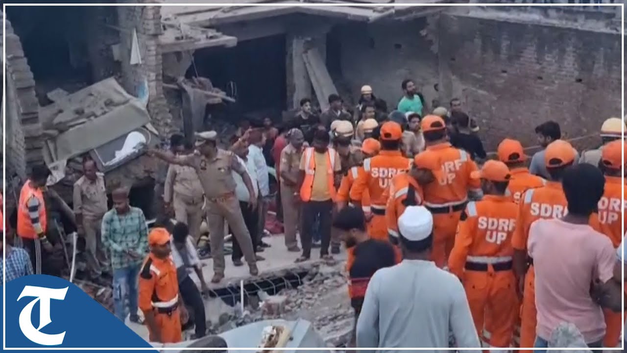 2 killed, 3 trapped as building collapses in UP's Barabanki