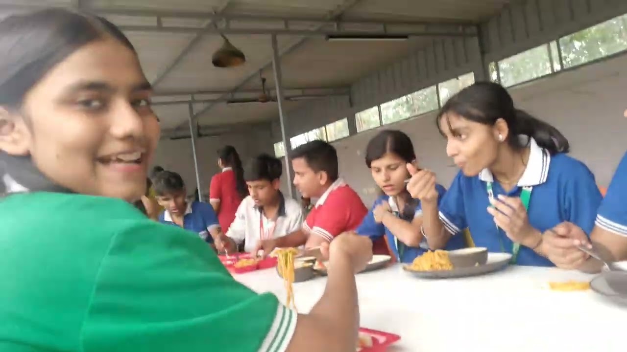 Aaj Gaye school se picnic ❤️ Veda adventure park Noida 🫶🥰 Kari bahut sari Masti 😍