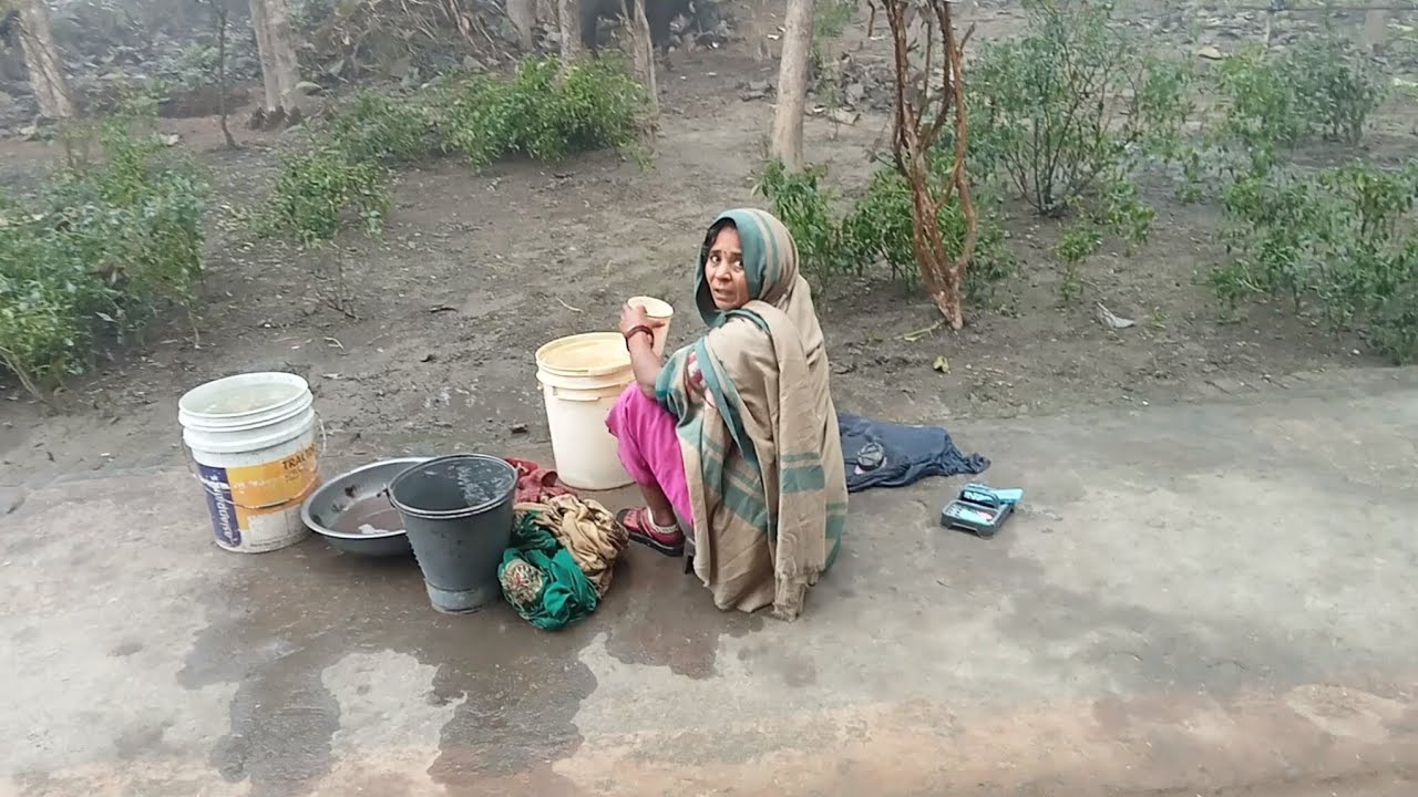 Mummy bohot kaam💗 करती है #village lifestyle #vlog #mummy 