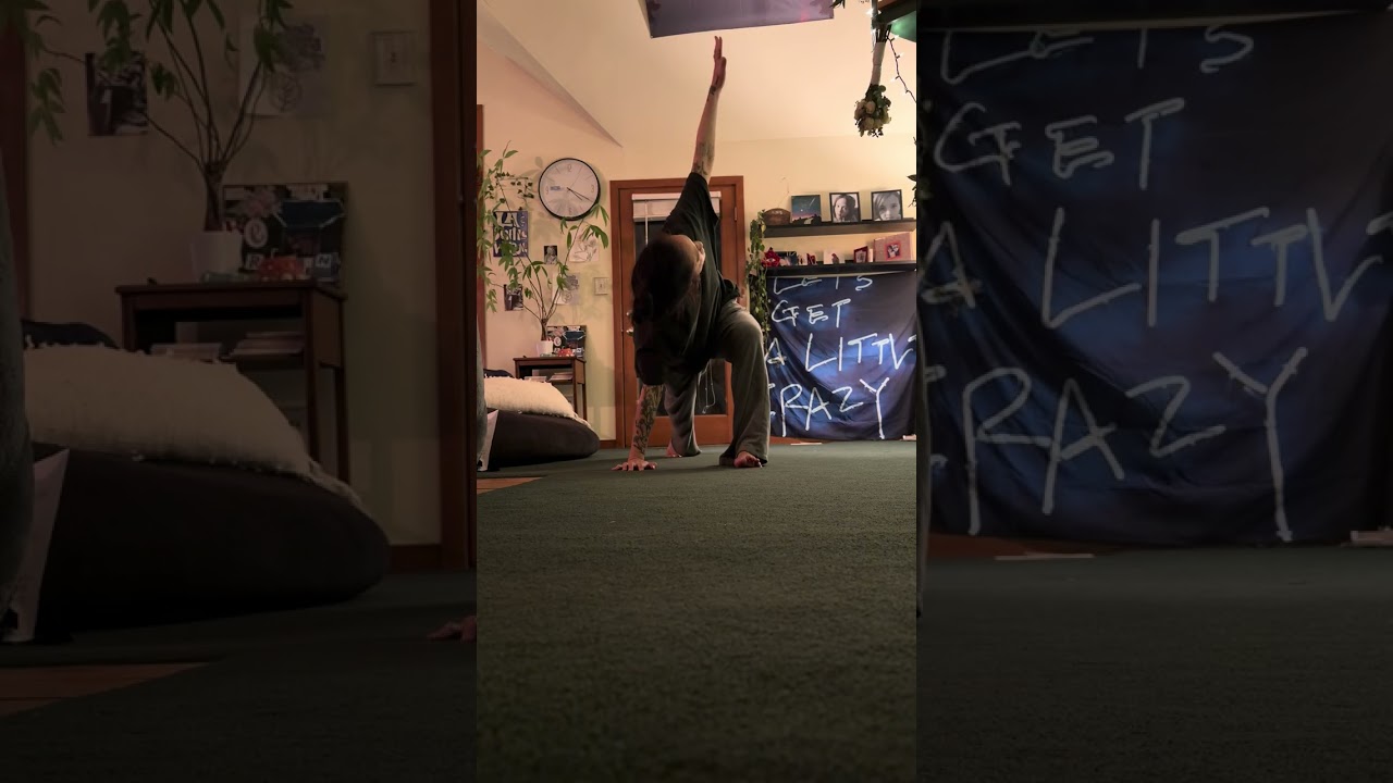 Night time yoga with Tiff 