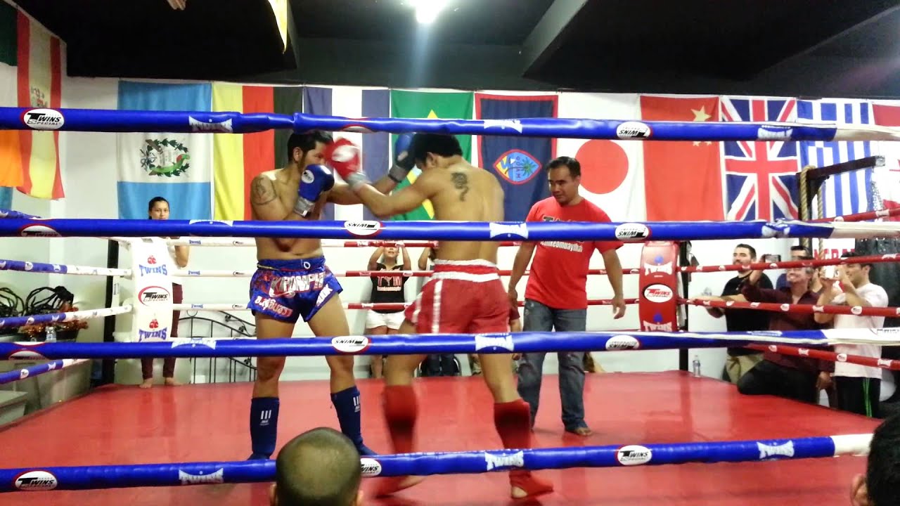 Kru kronphet and kru lerdsila sparing for us.