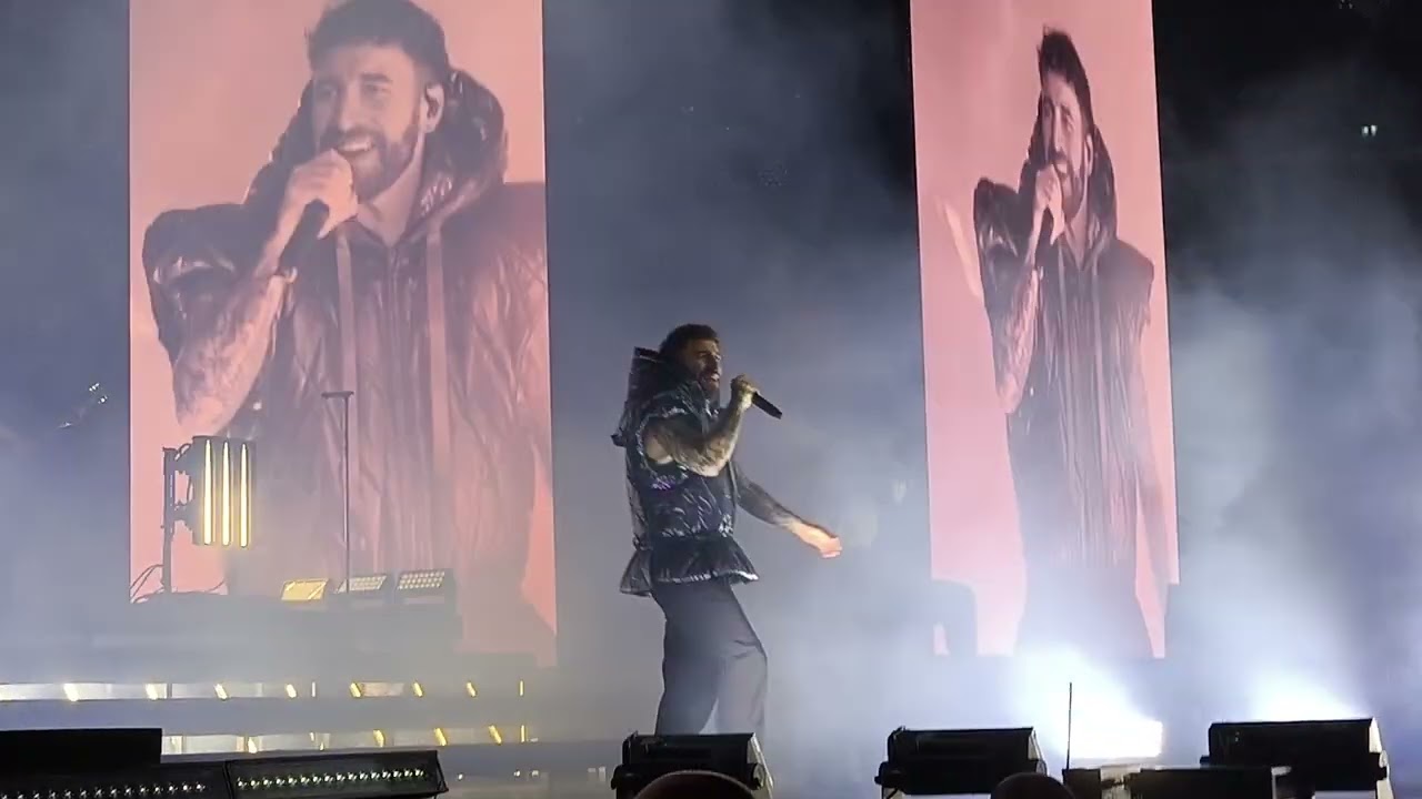 Electric Callboy - Intro + Tanzneid (live Budapest)