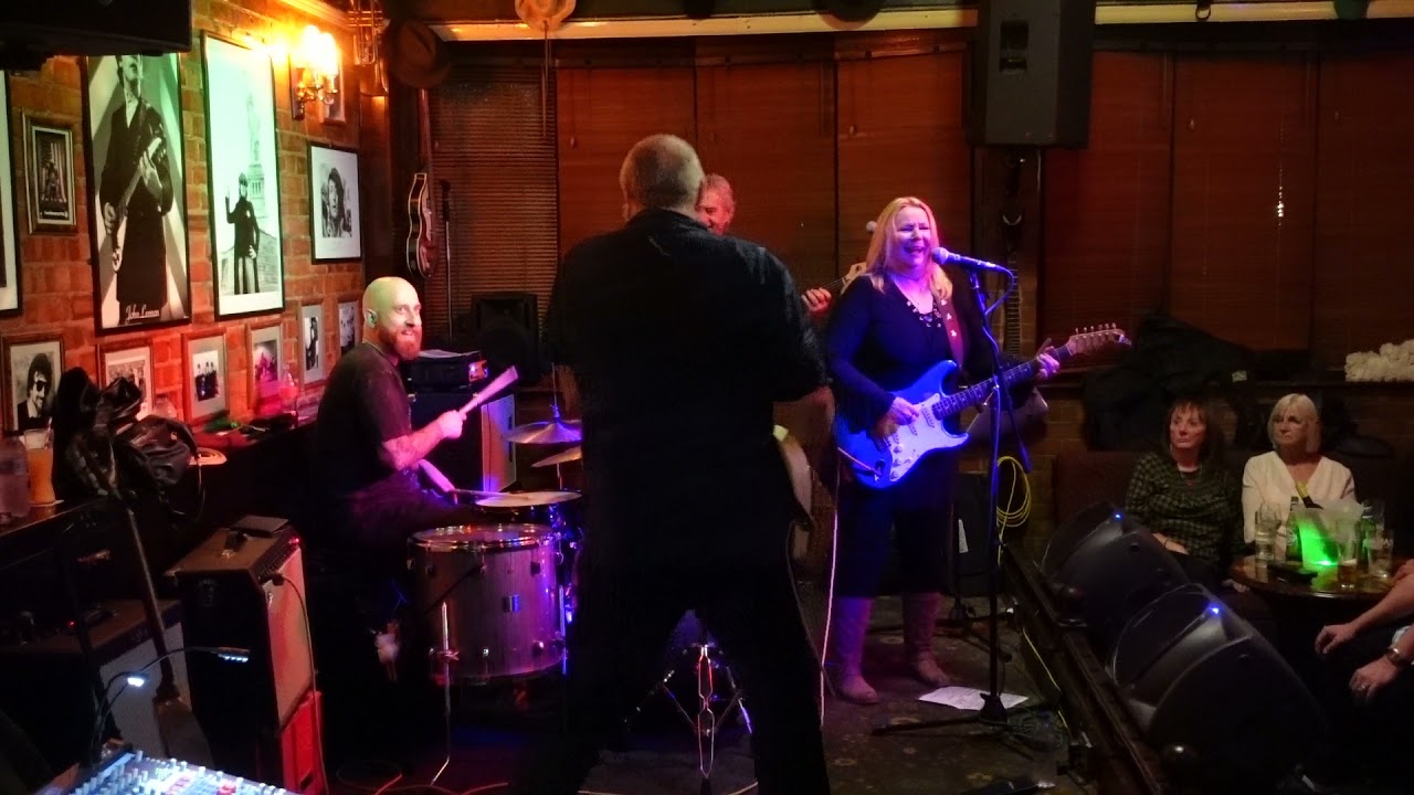 Bad Influence - Mercury Blues - The Cavern - Raynes Park.