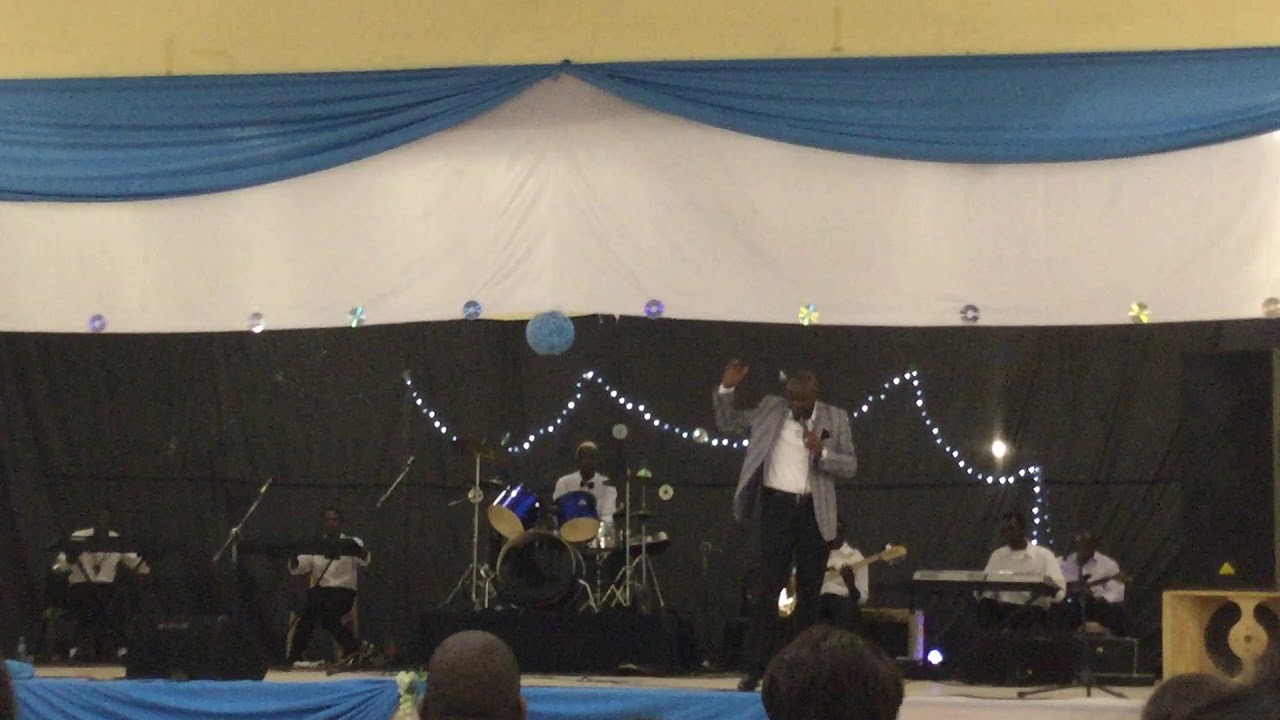 Elvis Skrywer 