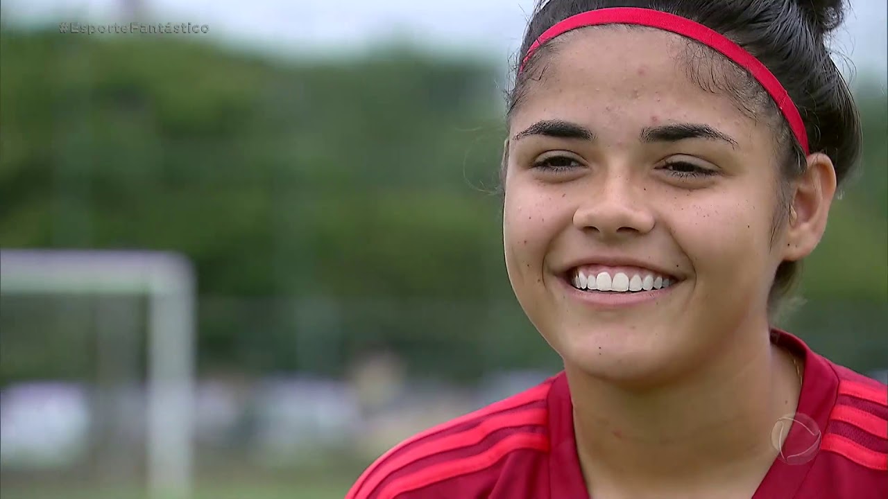 Deixa Ela Jogar mostra meninas que sonham com futuro no futebol