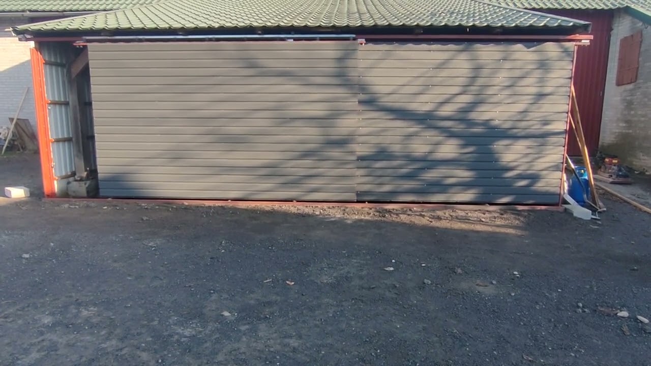 Brama przesuwna dwuskrzydłowa automatyczna