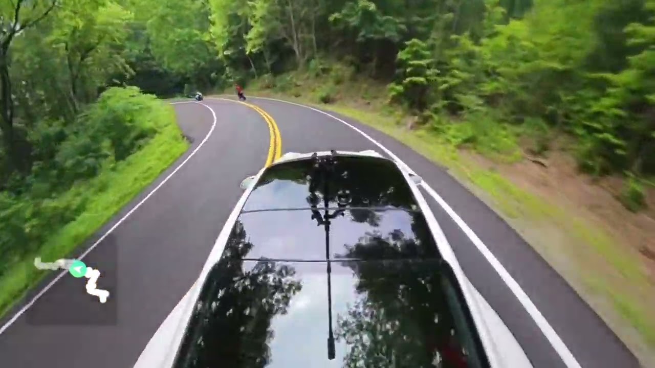 Porsche 911 GTS vs Super moto Tail of The Dragon 6-1-24