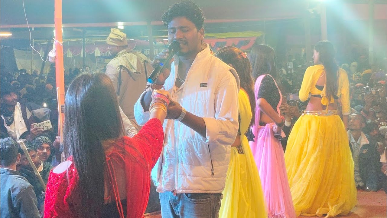 Mohra Ghat#banshidhar and#Usha Yadav viral stage show#trending video Tora aaine per Sona kalakari