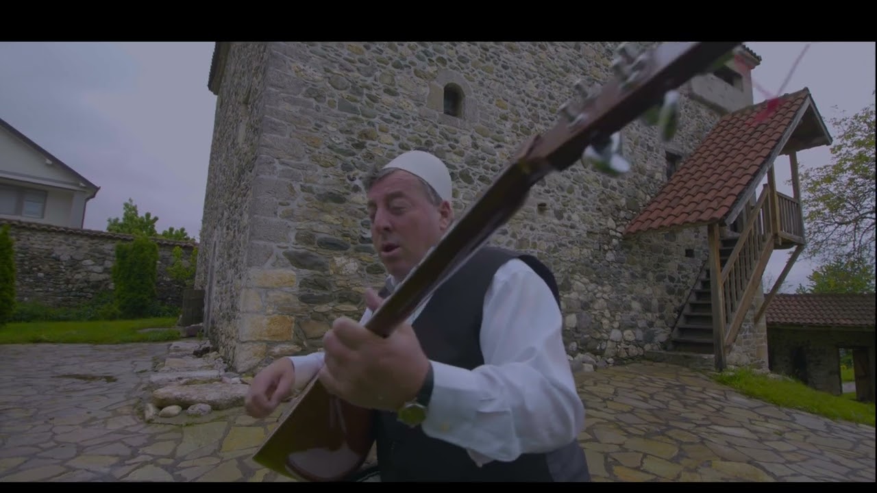 ENVER MULUKA KËNGË PËR TRE DËSHMORET SAHIT,HASAN DHE SUNDIM MAZREKAJ