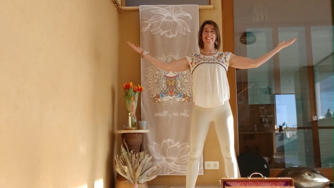 Find joy & peace: Breath of joy & Humming bee