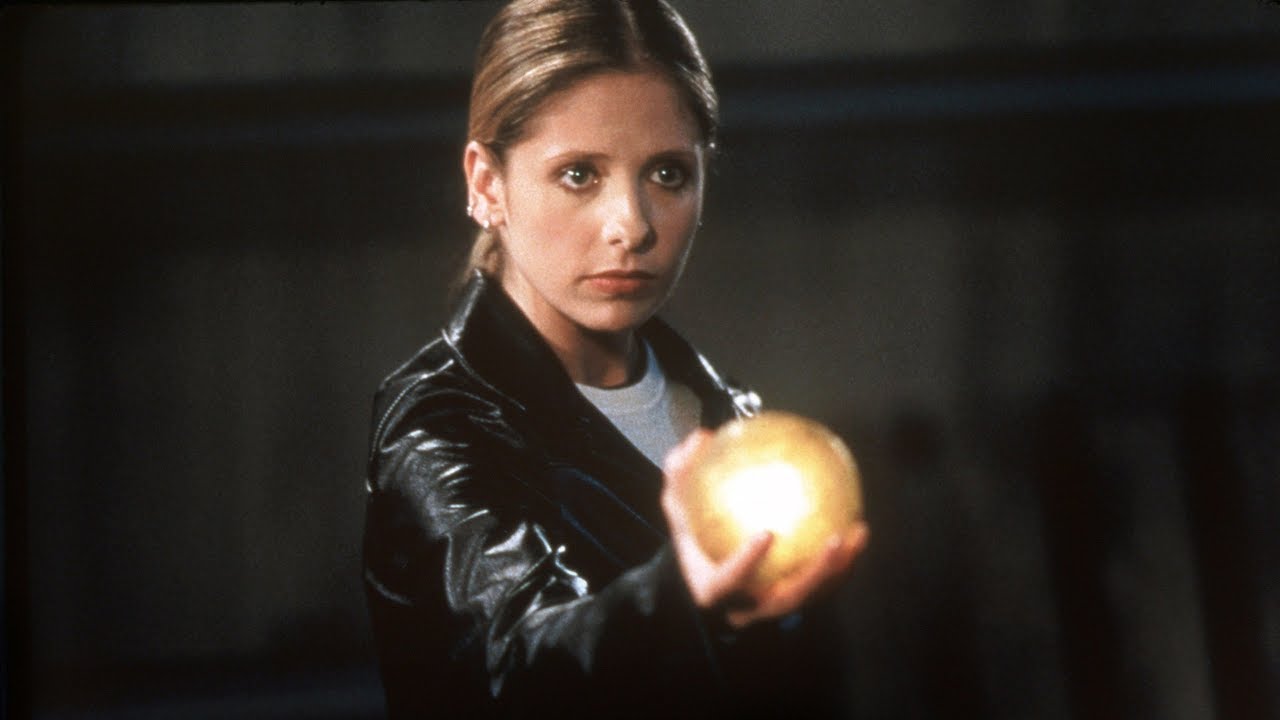 11 Small Details You Only Notice Rewatching Buffy The Vampire Slayer