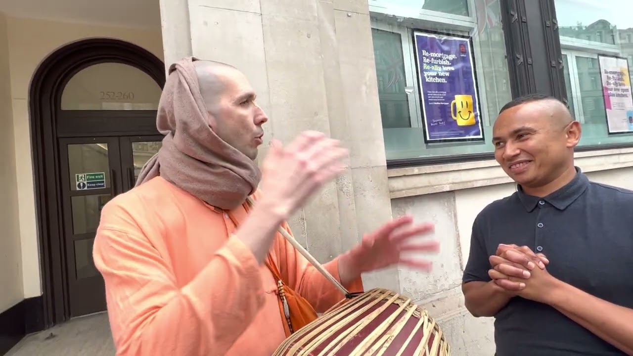 Purujit prabhu converts a Christian to Krishna consciousness in 5 mins