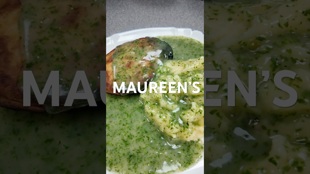 I tried pie & mash for the first time #britishfood