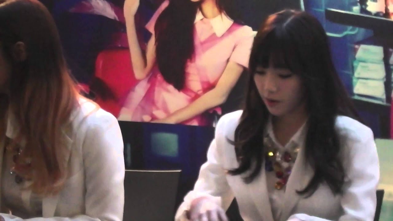 140314 SNSD fansign meeting Part1