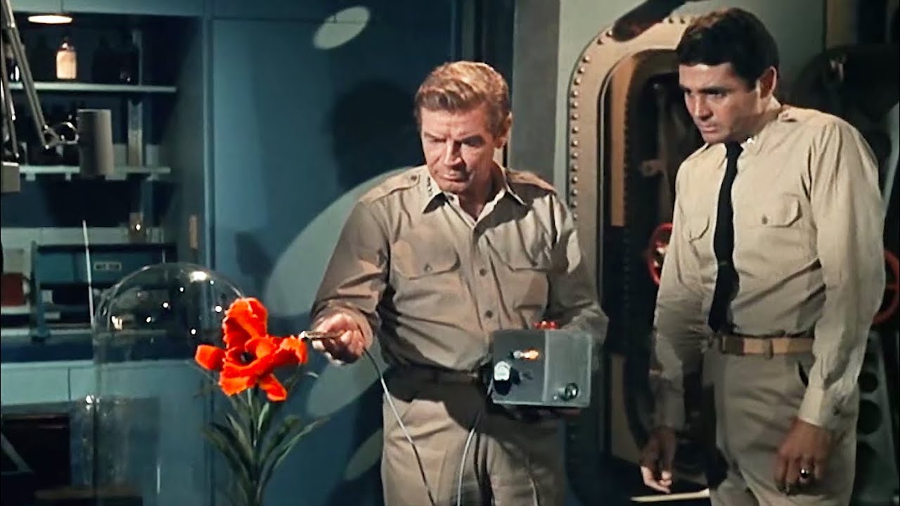 Voyage to the Bottom of the Sea S4E10 TERROR Remastered 1967 HDTV Episode!