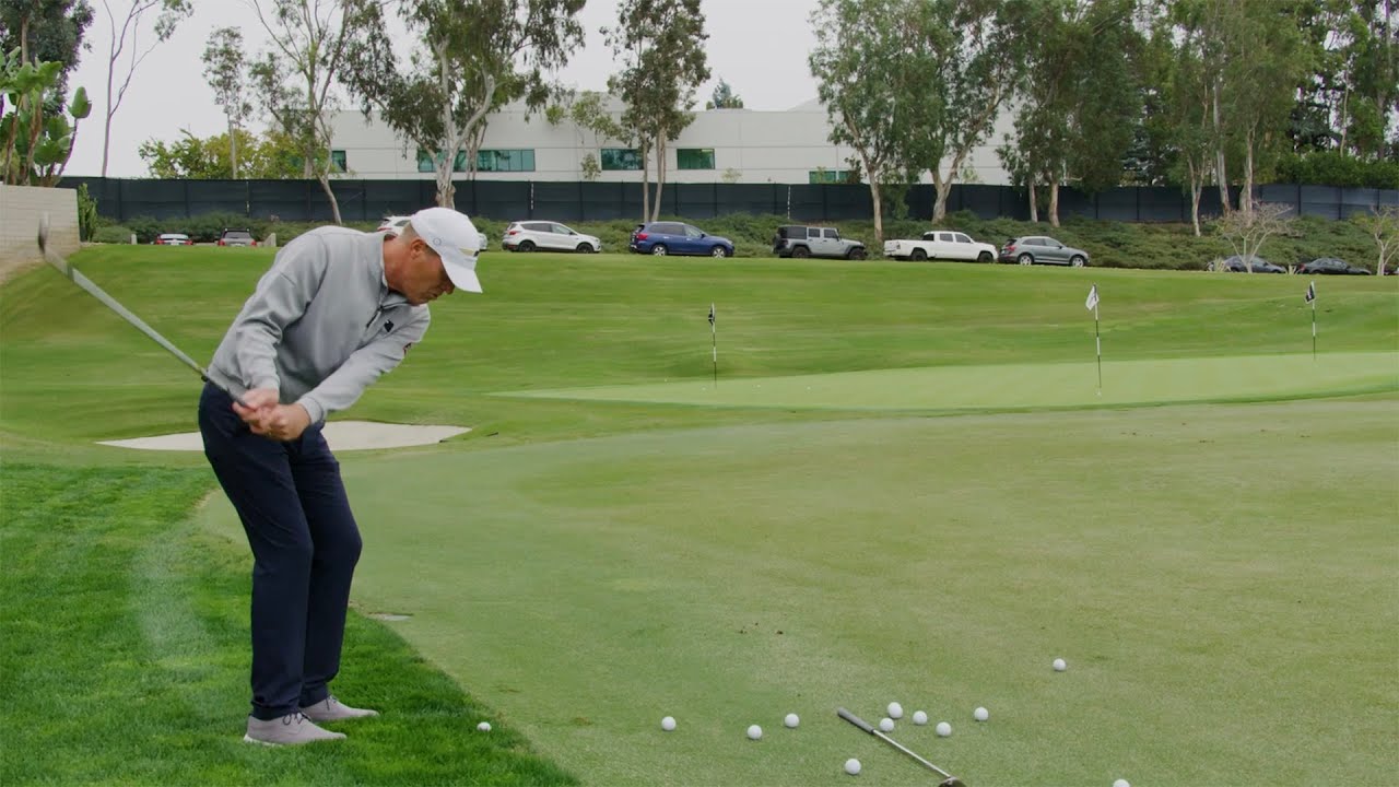 Best Wedge to Use Around the Green | Titleist Tips