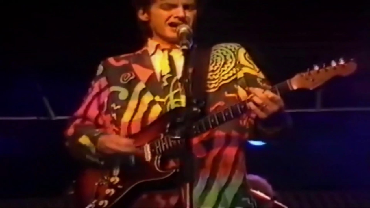 Split Enz live 1984 I Walk Away