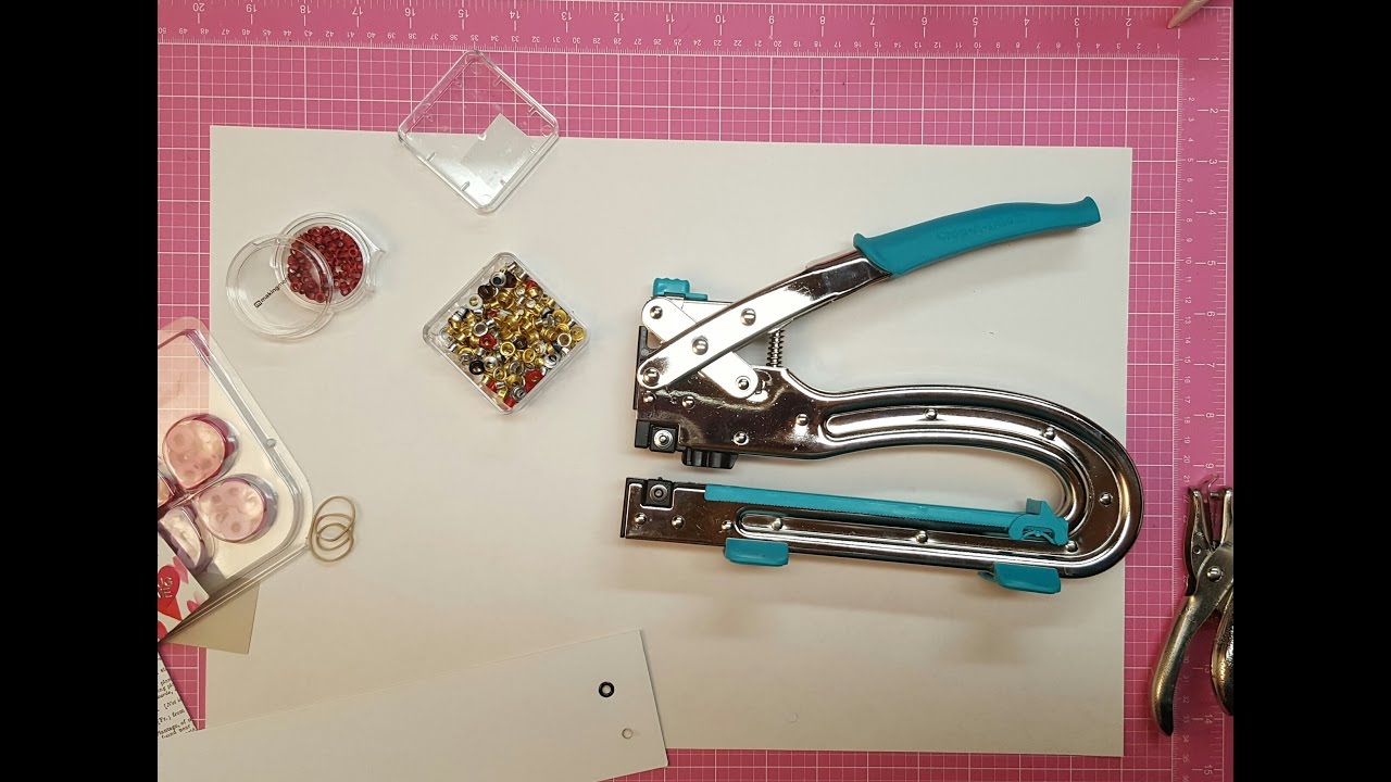 Crafting Conundrums:  How to use the Big Bite Crop-A-Dile