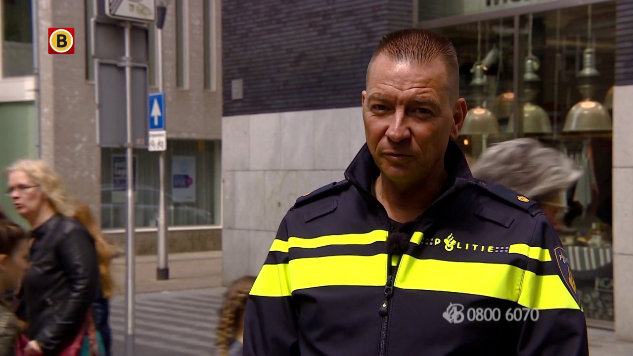 Wie is deze kopschopper in Tilburg tijdens carnaval?