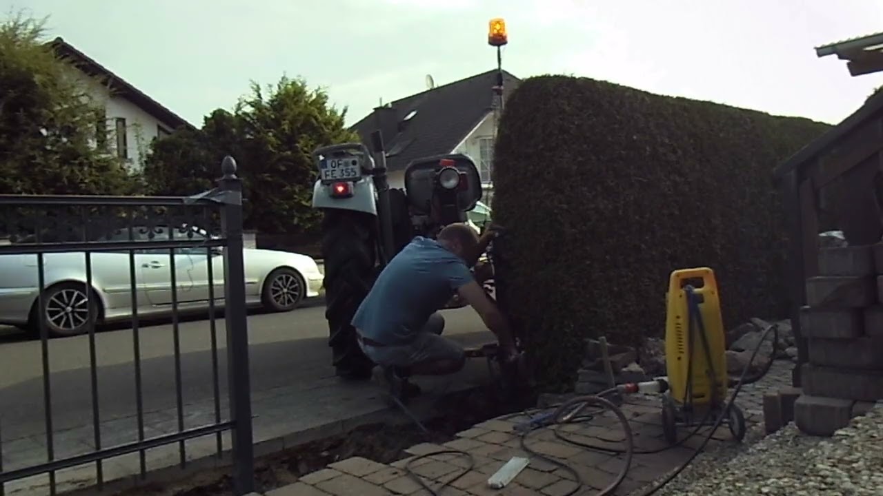 Ferguson FE 35 mit 23 C Motor  , Fergy bei der Arbeit .
