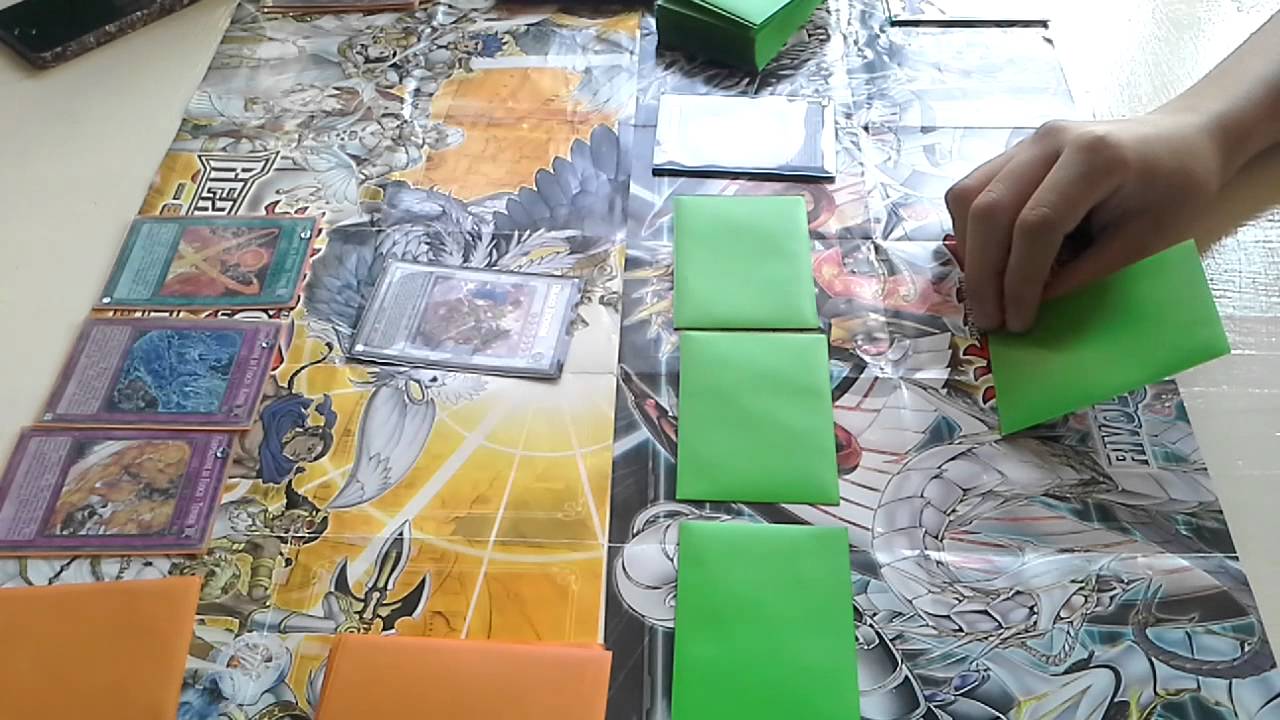 Duello Deck Fantasmatrucco vs Fratellanza