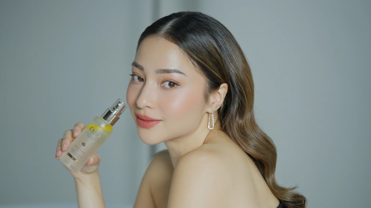 Nikita Willy: The Face of d'Alba