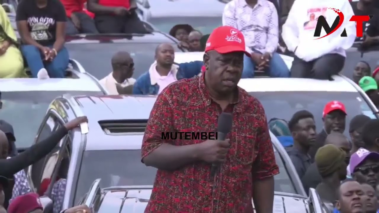RESPECT UHURU! SI MTOTO  WENU