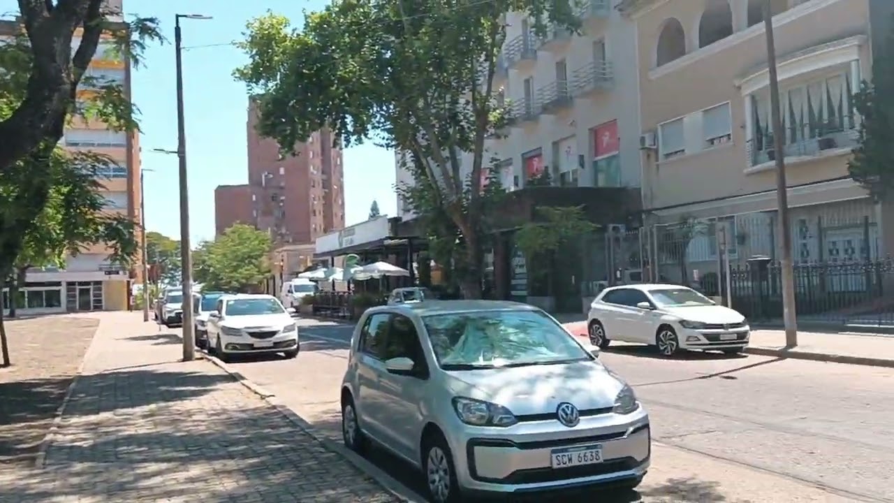 Plaza salteña, centro patrimonial y arquitectura.