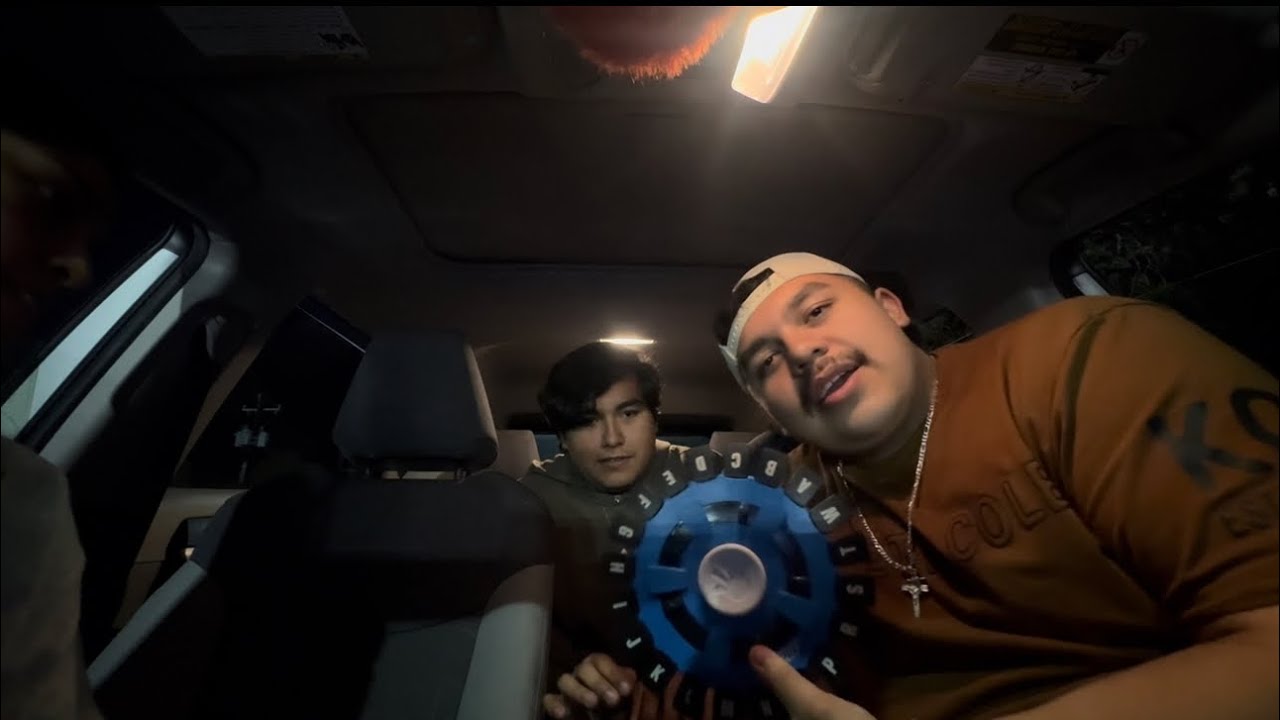 Me and best friends PLAY “TAPPLE” (CATEGORIES) ! 