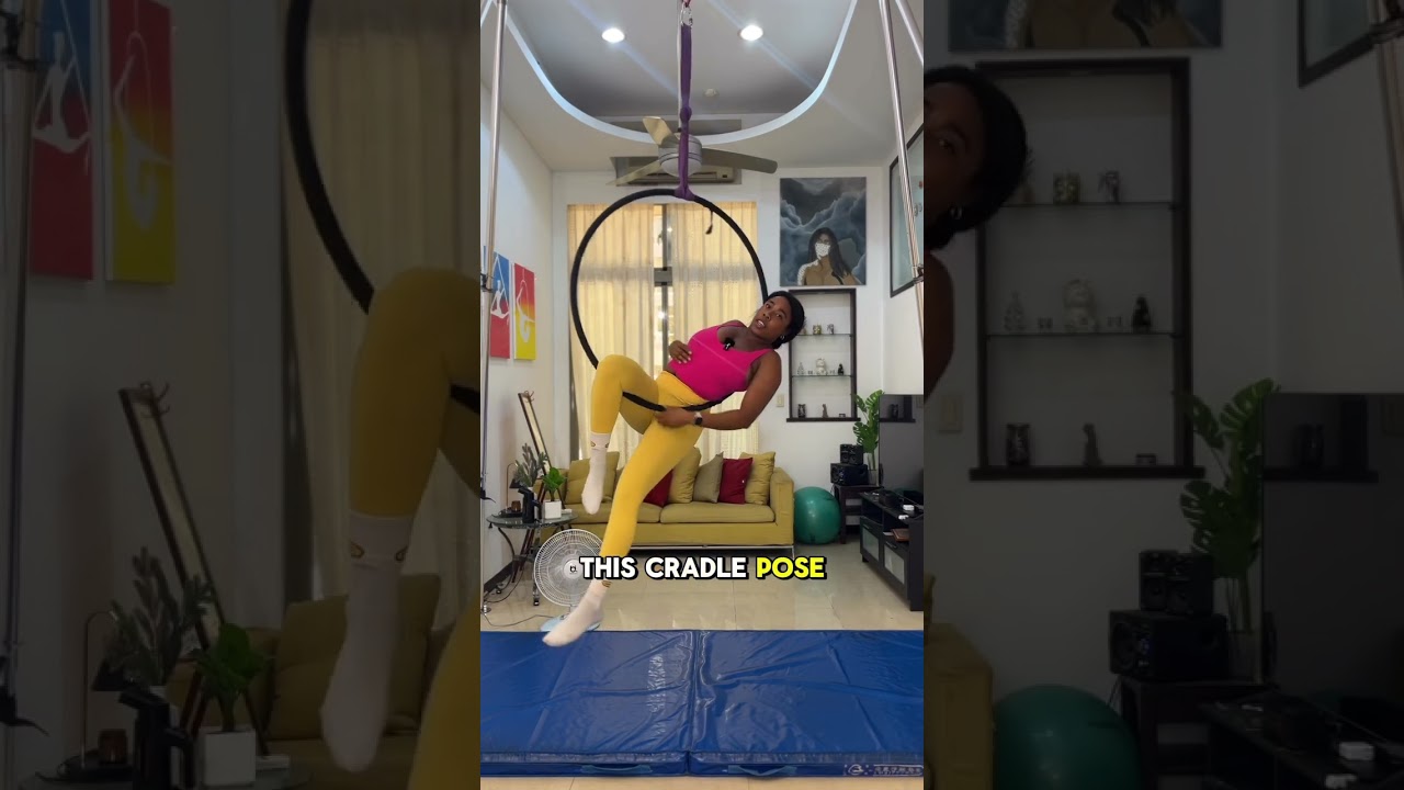 Learn this hoop trick with me! #aerialist #aerialhooptricks #theaerialbesties