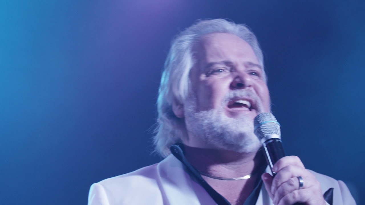 The Gambler Returns:  Alan Turner performing She Believes In Me