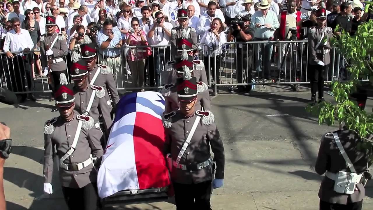 Restos del ex presidente Arias descansan en paz