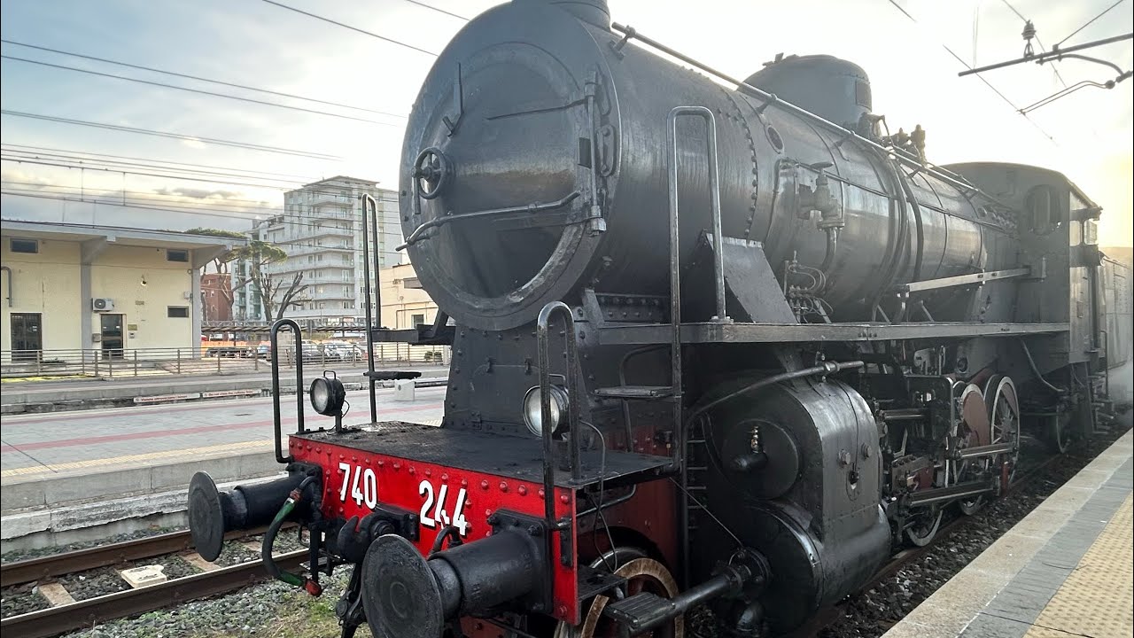 Viaggio Val D'Orcia Con Il Treno Storico A Vapore Da Grosseto A Siena Via Asciano