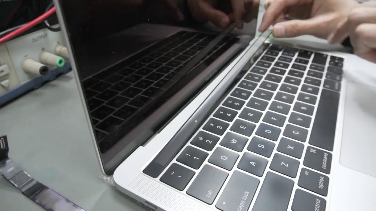 MacBook Pro 13" A1706 Touchbar Repair