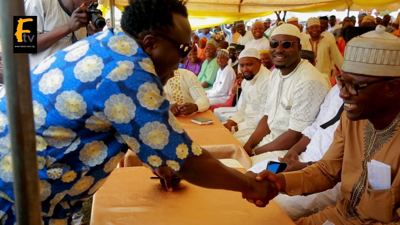 SAHEED OSUPA BUHARI OMO MUSA FACES EACH OTHER @ OTA RAMADAN LECTURE
