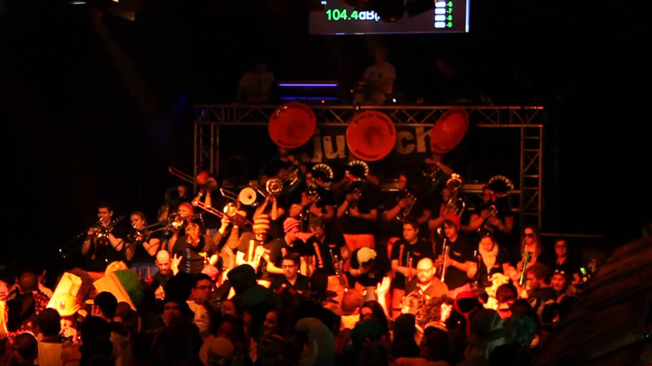 The kids aren't alright - Guggemusig Biberchrouser Bennau - Fasnacht Bennau 2015