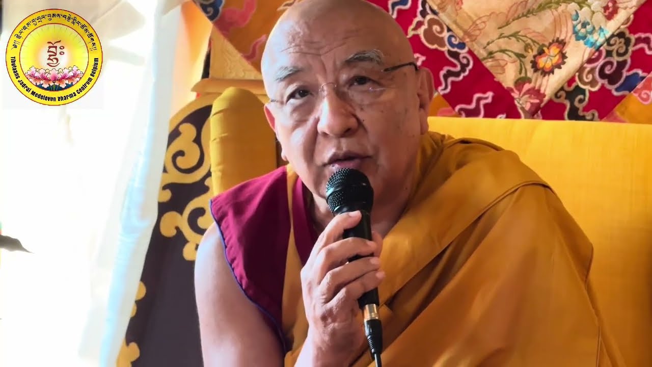 བྷེལ་ཇམ་སེར་བྱེས་བྱ་བྲལ་བྱམས་བརྩེ་གླིང་ཆོས་ཚོགས་ཀྱི་དབུ་འབྱེད་དྲན་རྟེན་གྱི་བརྙན་པར་ཕྱོགས་བསྒྲིགས།