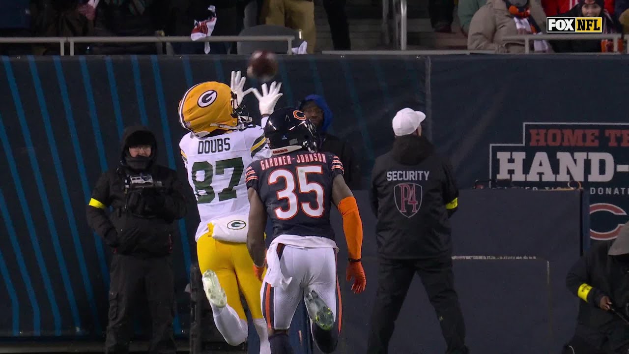 Willis throws a DIME to Doubs for a Packers' TD