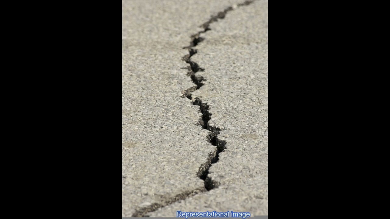 5.3 magnitude earthquake strikes Mulugu, Telangana, parts of AP #mulugu  #earthquake