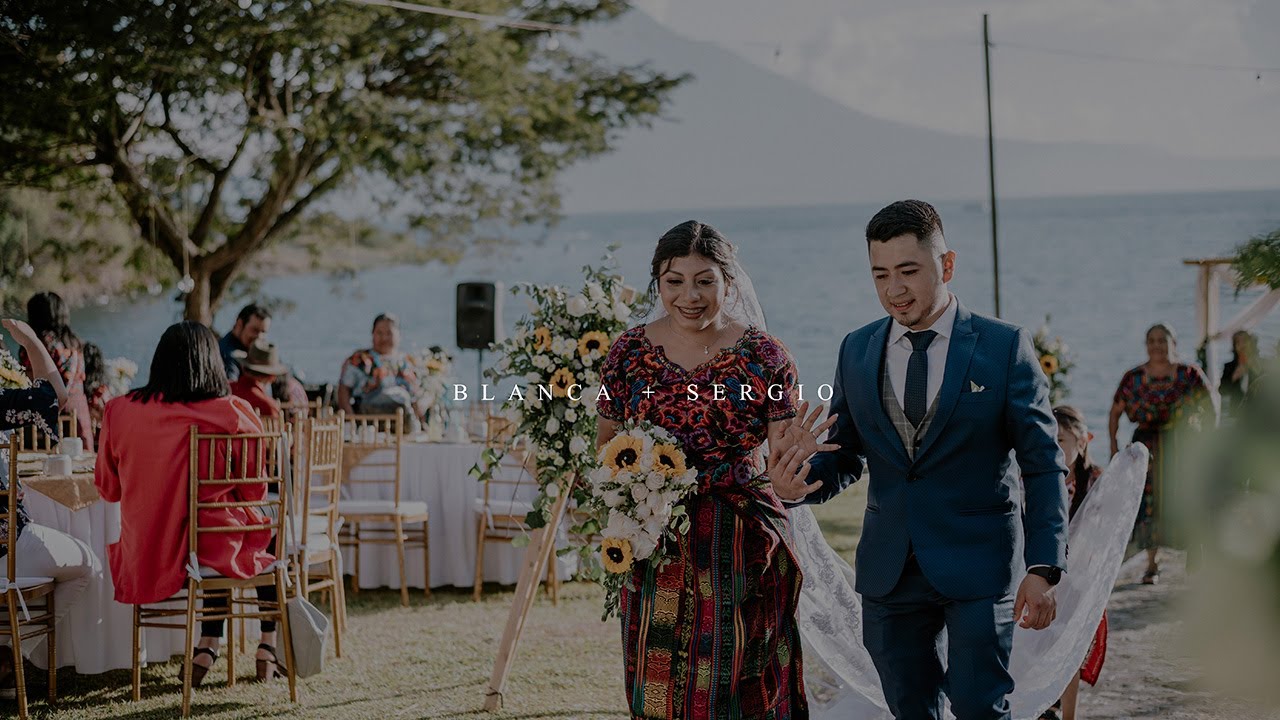 Boda en  Atitlán,  Panajachel / BLANCA Y SERGIO
