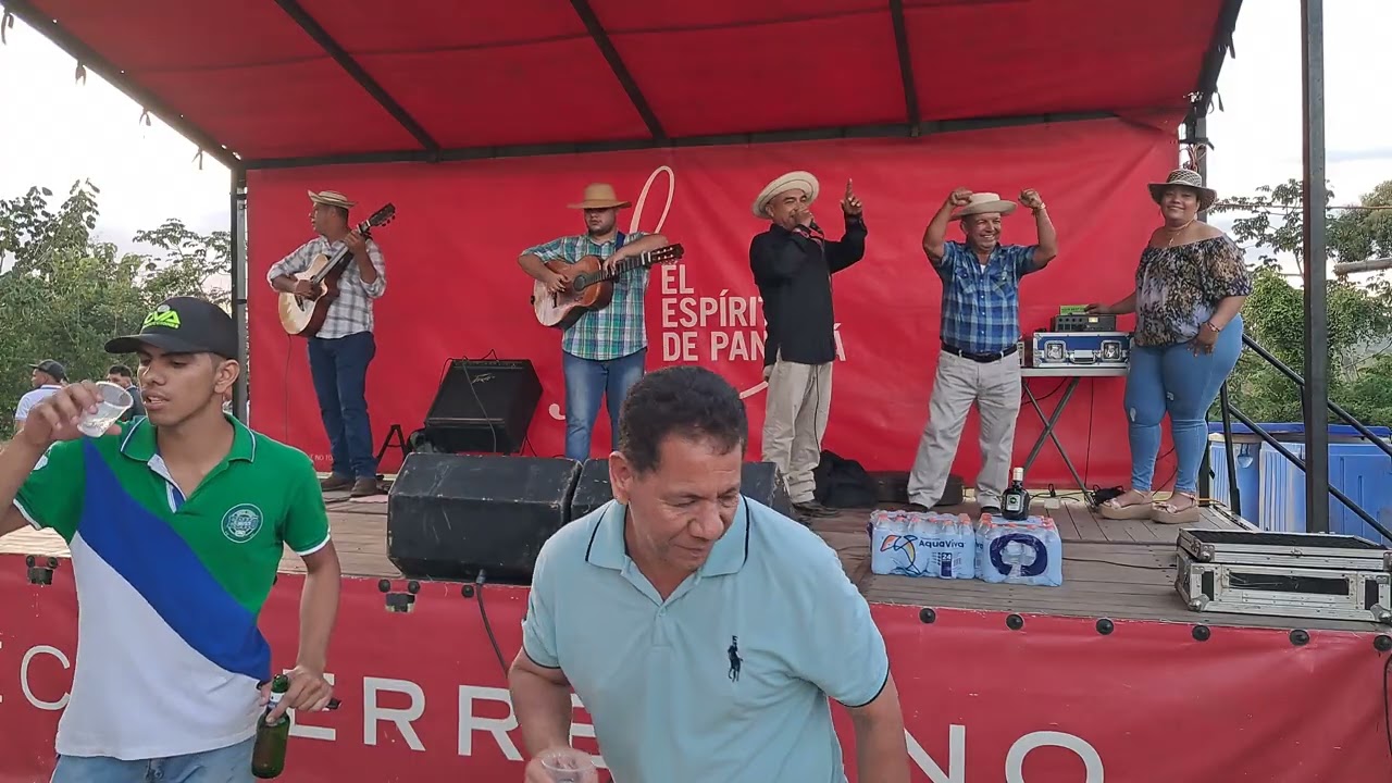 Gallina La Colorada Los Santos 2026 Yasmin muños Anibal y emwrejildo Aparicio